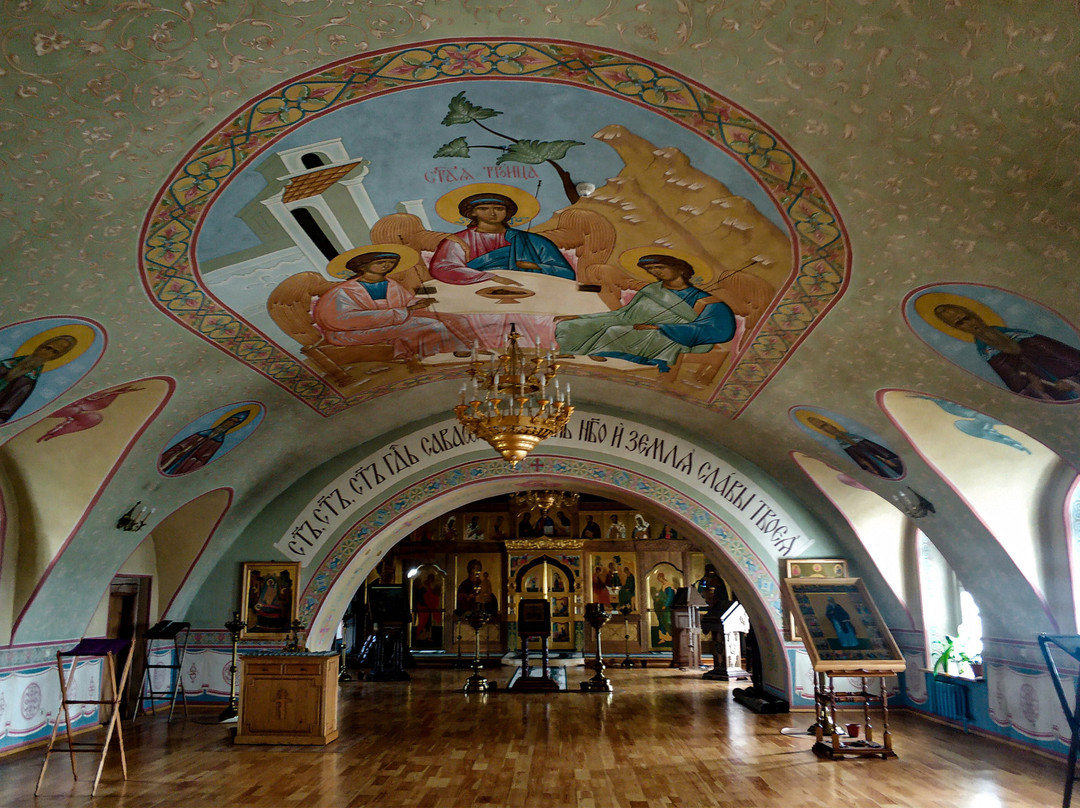 Church of the Life-Giving Trinity in Florischeva Hermitage景点图片