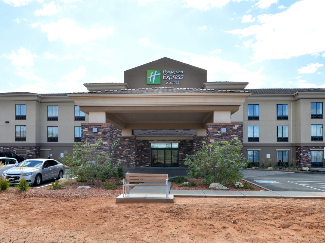 佩吉智选假日酒店-鲍威尔湖区主图