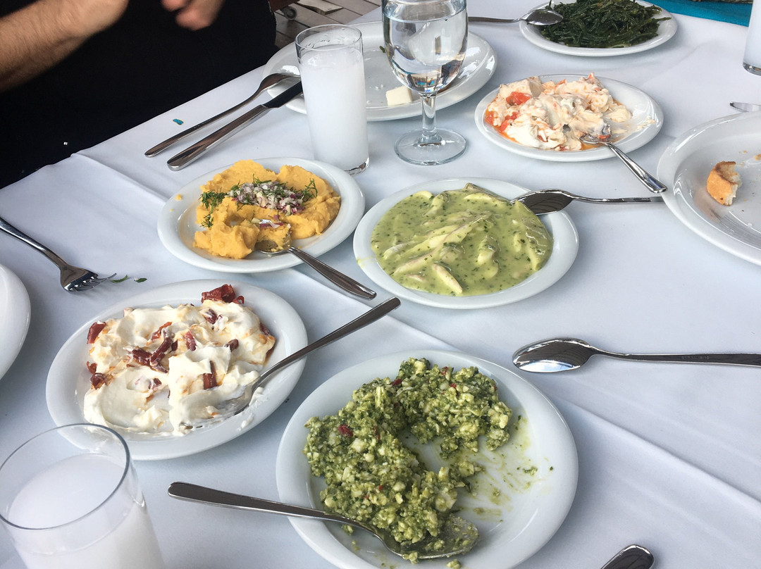 Pyrgos Hotel & Restaurant主图