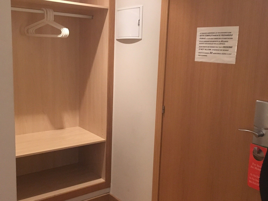 La Pobla de Farnals酒店住宿-瓦伦西亚宿舍旅馆