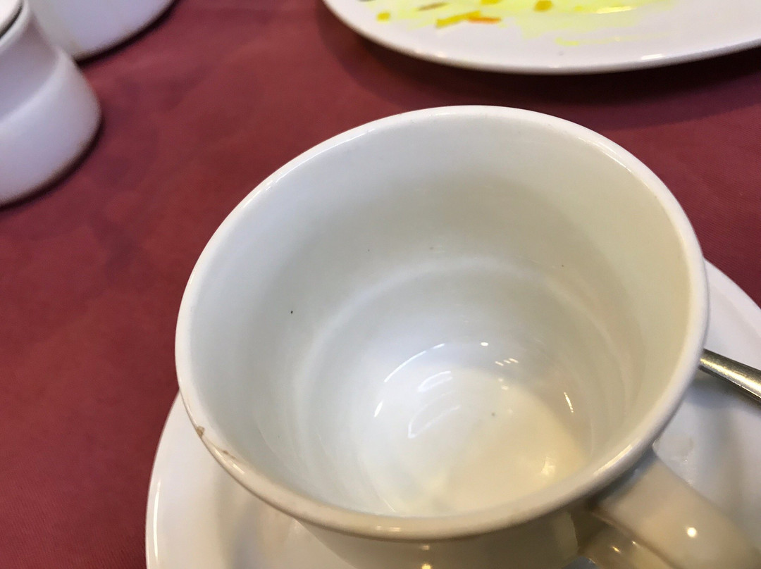 里士满套房酒店主图