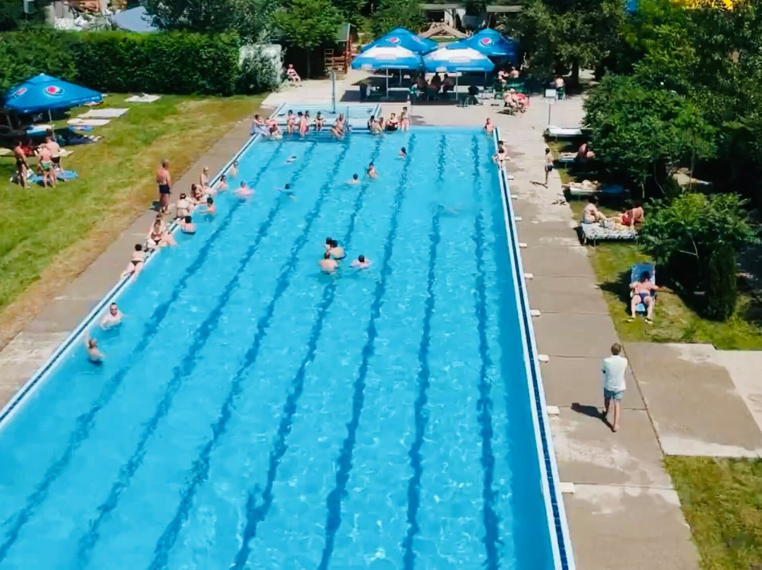 Strand Termal Mihaieni-Mihaieni必去景点