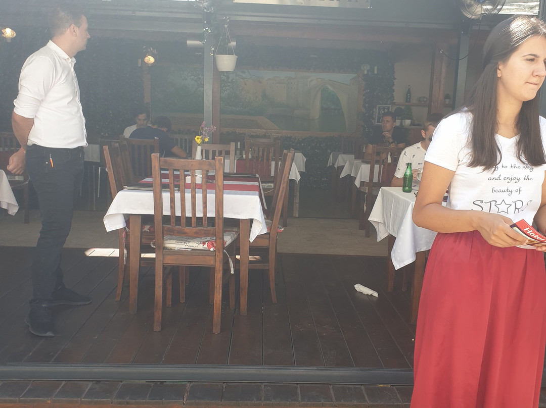 爱门汽车旅馆主图