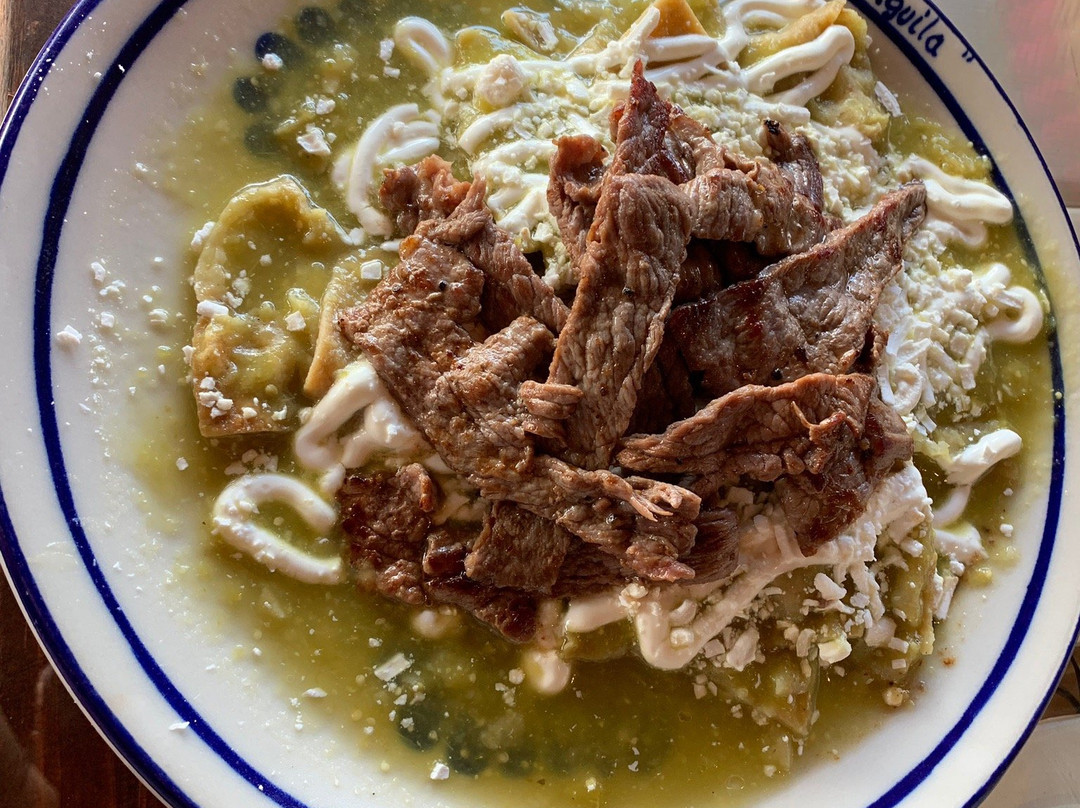 Hotel El Aguila主图