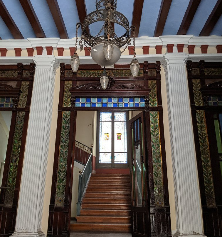 Palacio del Barón de Warsage-卡拉塔尤德必去景点