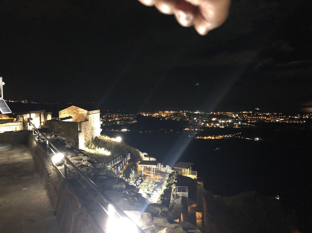 Castello Di Calatabiano景点图片