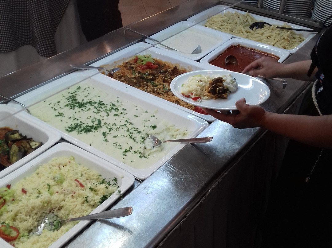 莉莉安乡村酒店主图