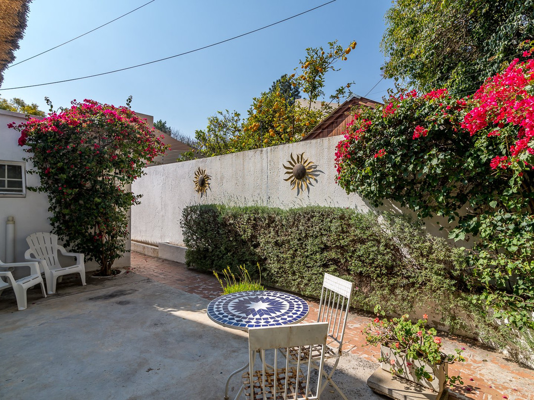 Green Park Manor主图