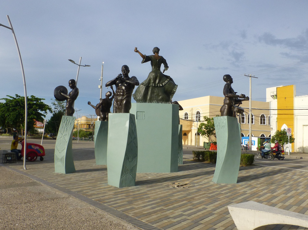 Monumento al Porro " Maria Varilla"景点图片