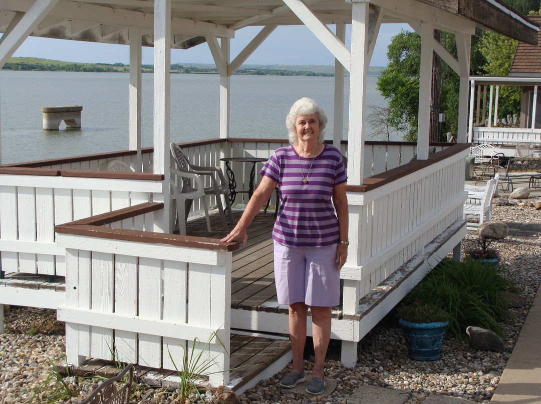 A Bridge View Inn主图