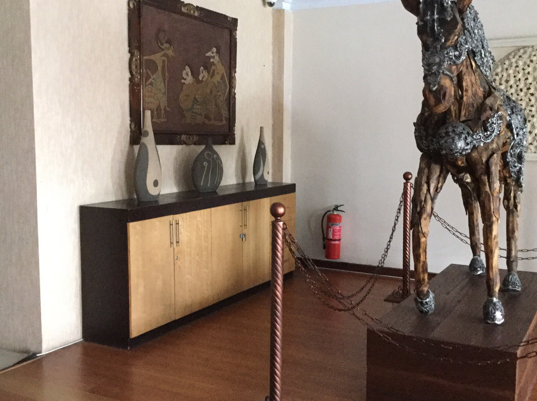 登巴萨普瑞沙伦酒店主图