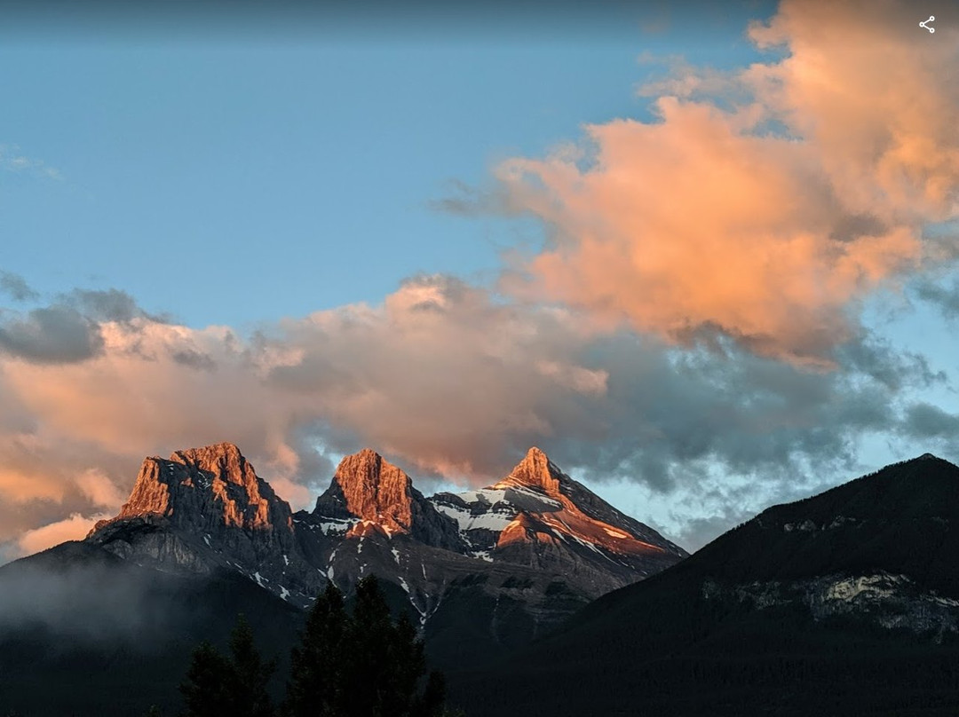 斯通里奇山度假酒店主图