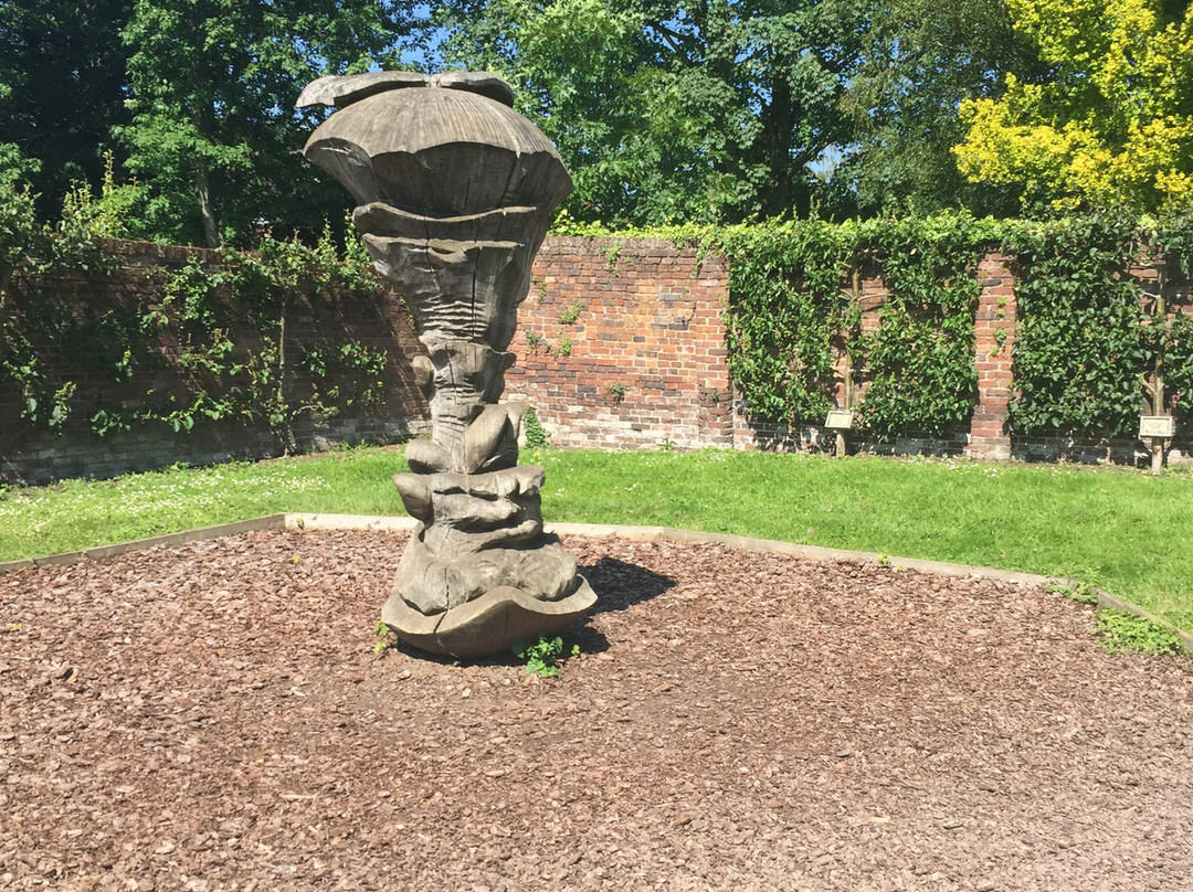 Queen Elizabeth II Jubilee Gardens-Bewdley必去景点