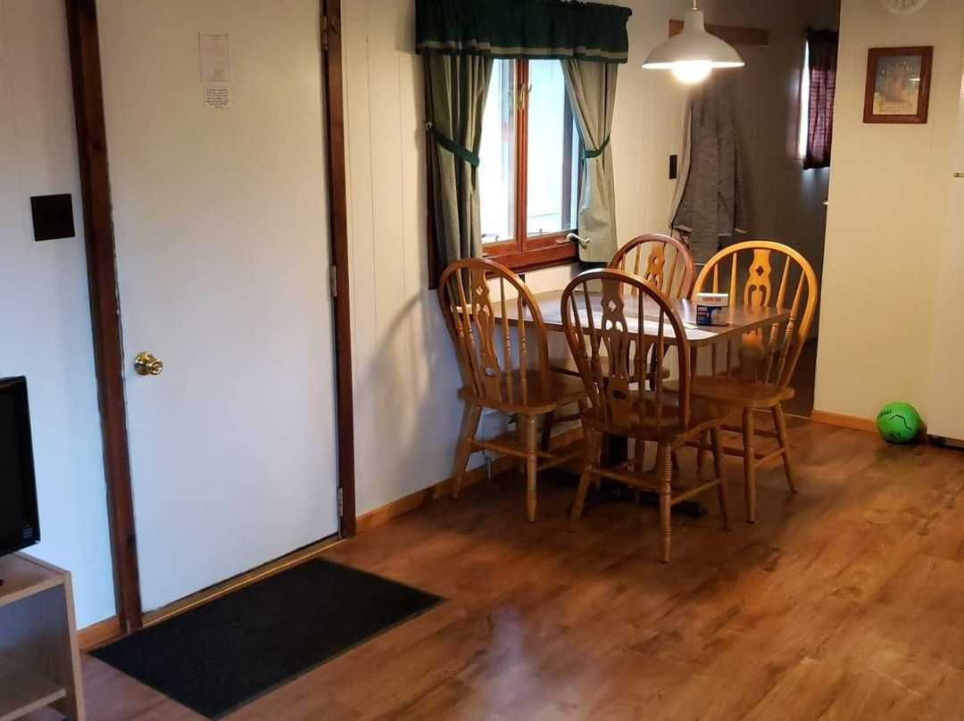 Swanson's Motel Cabins & Campground主图