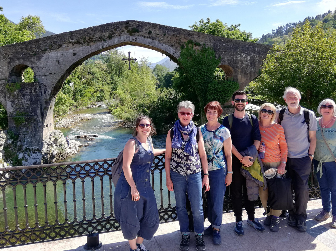 The Pack Language Experience in Asturias景点图片