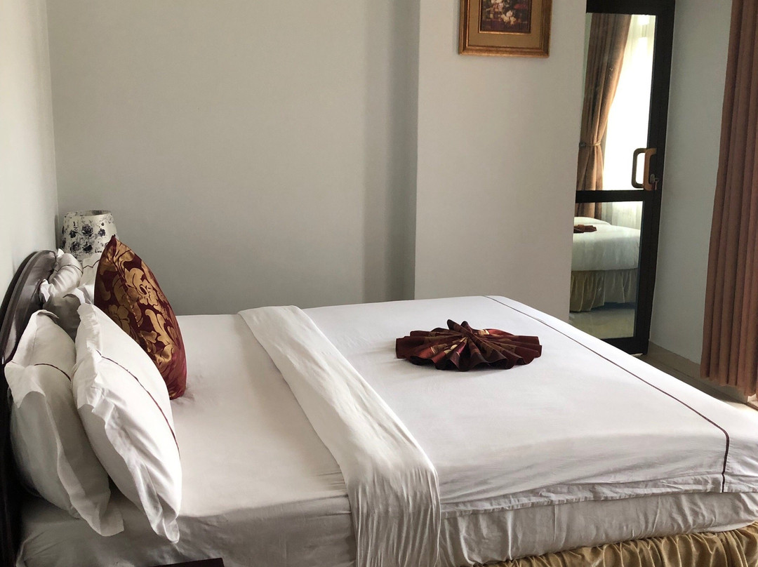 Adden Palace Hotel主图