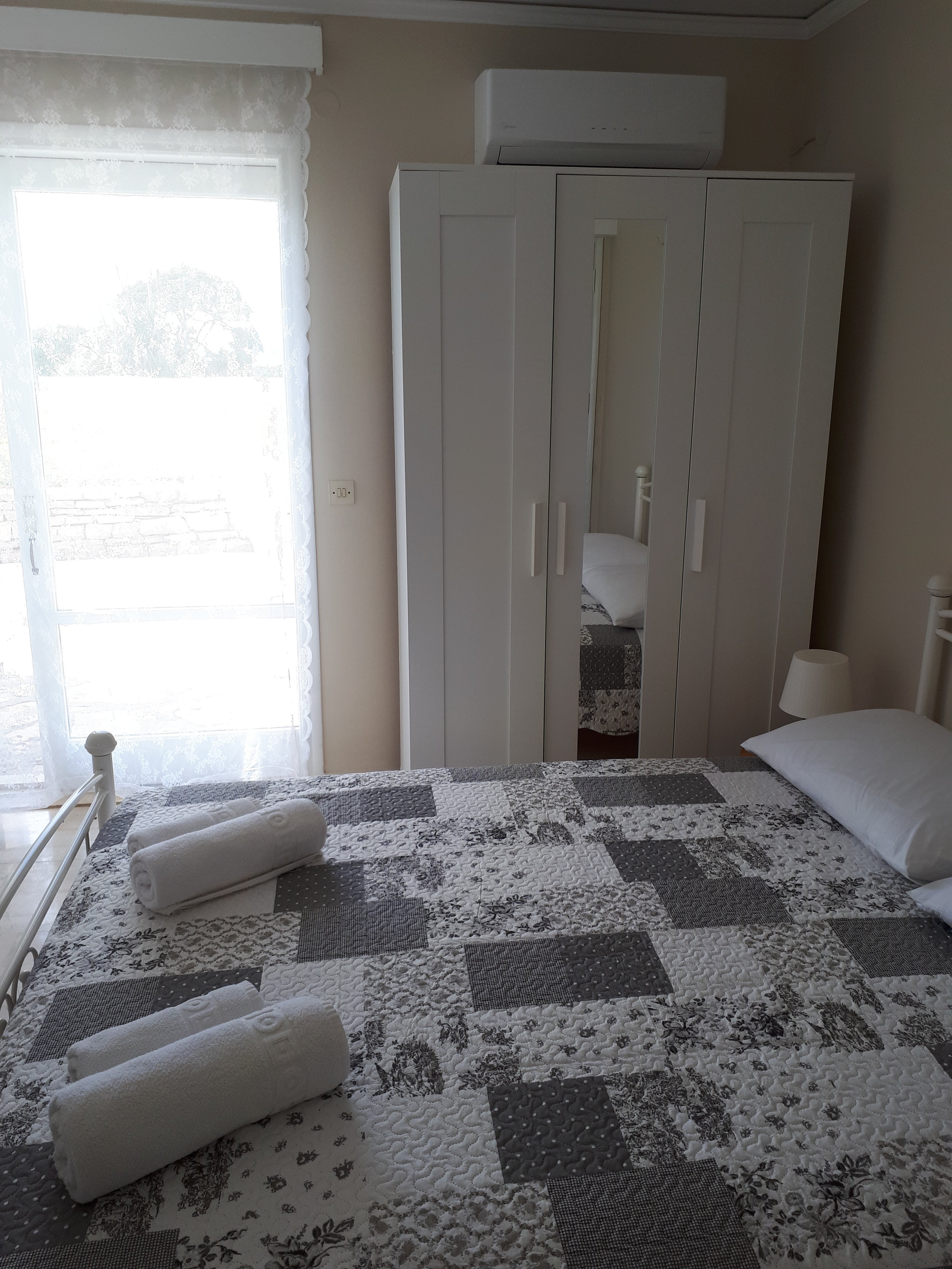 Akti Anastasia-官方