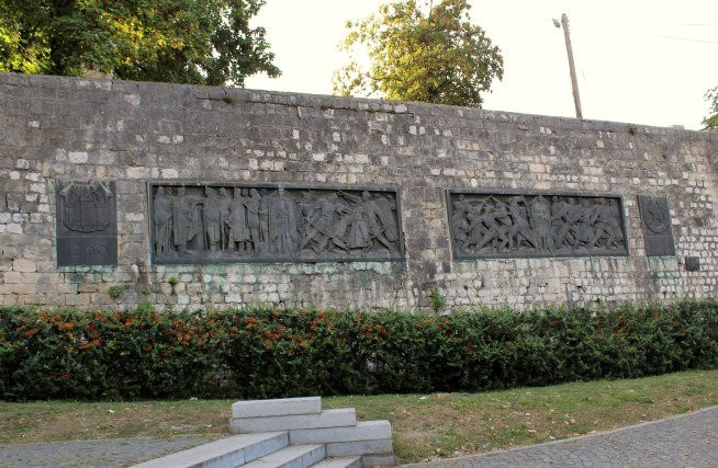 Monument to 700 years of Bihać-Bihac必去景点