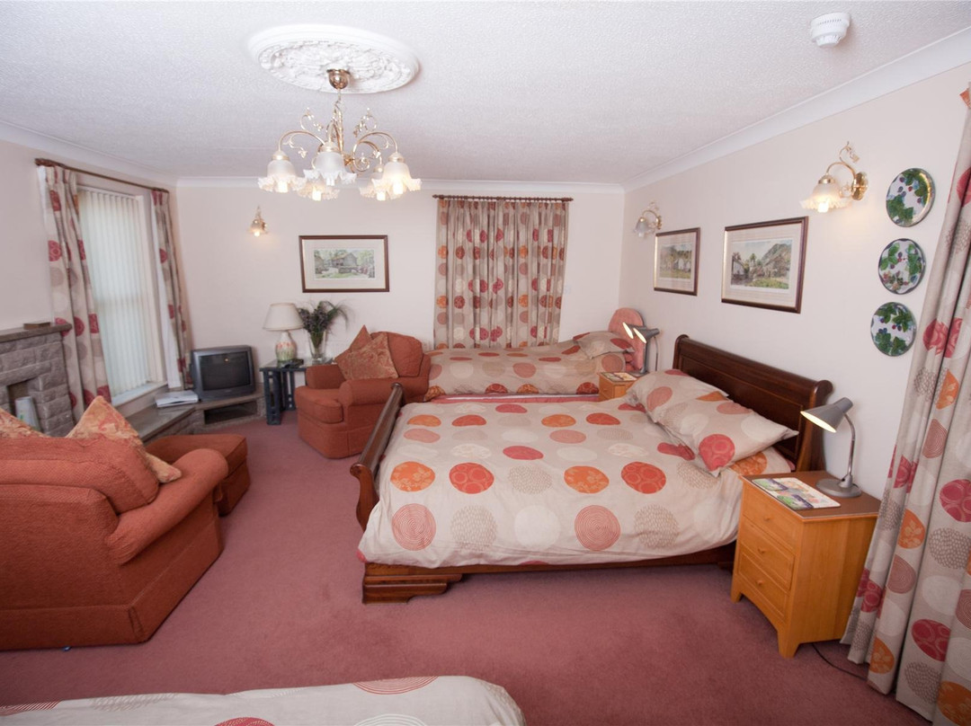 The Meadow House主图