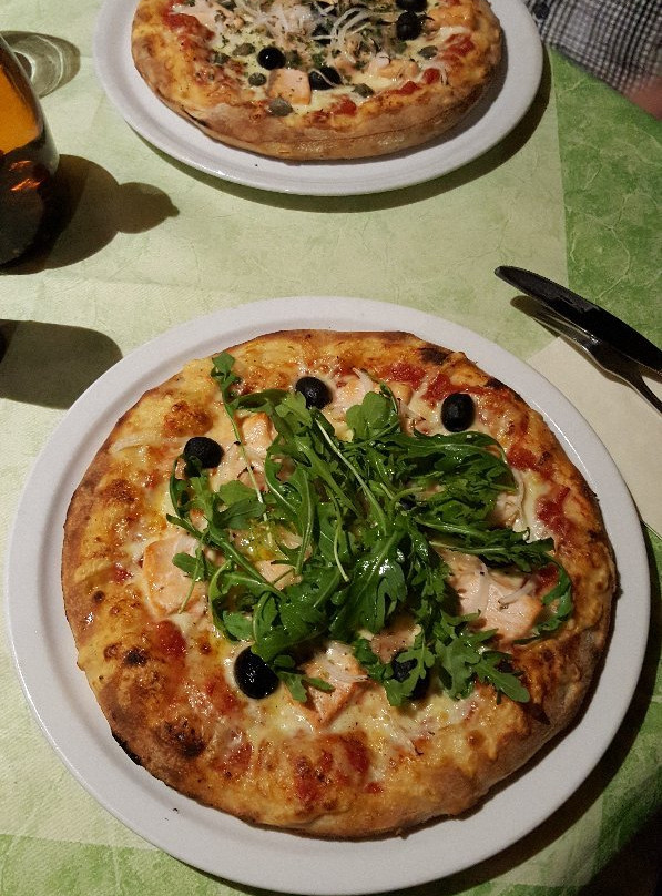 Hausach餐馆和美食-Pizzeria Ristorante Schloßberg Al Castello