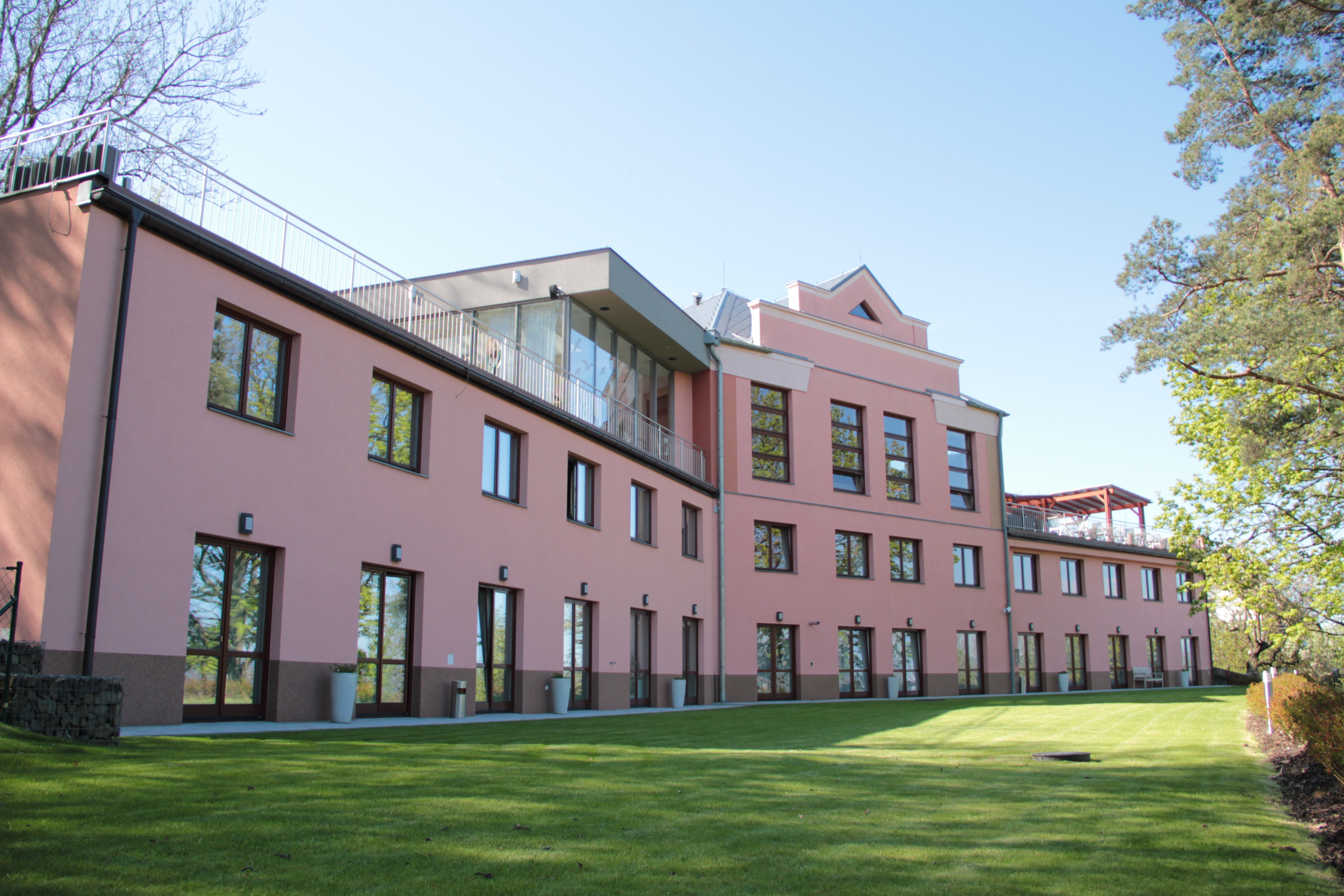 Hotel Cvilin-官方