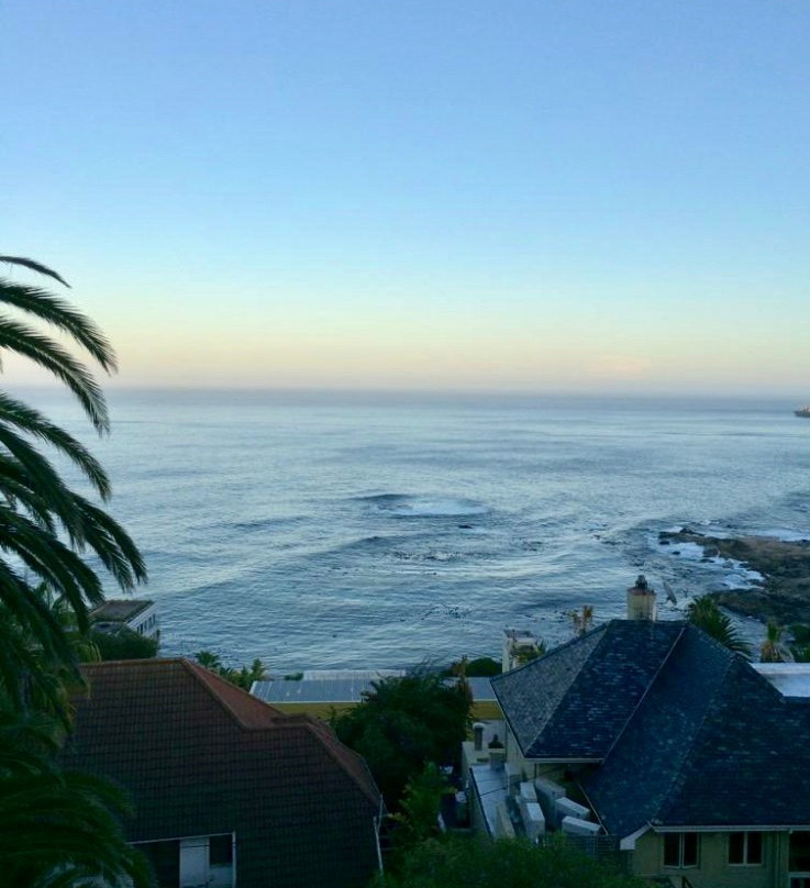 The Clarendon Bantry Bay主图