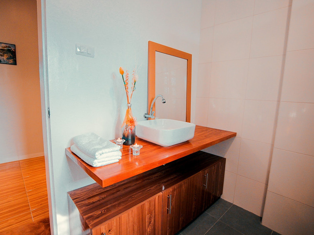 Kingswick Residences And Lodge主图