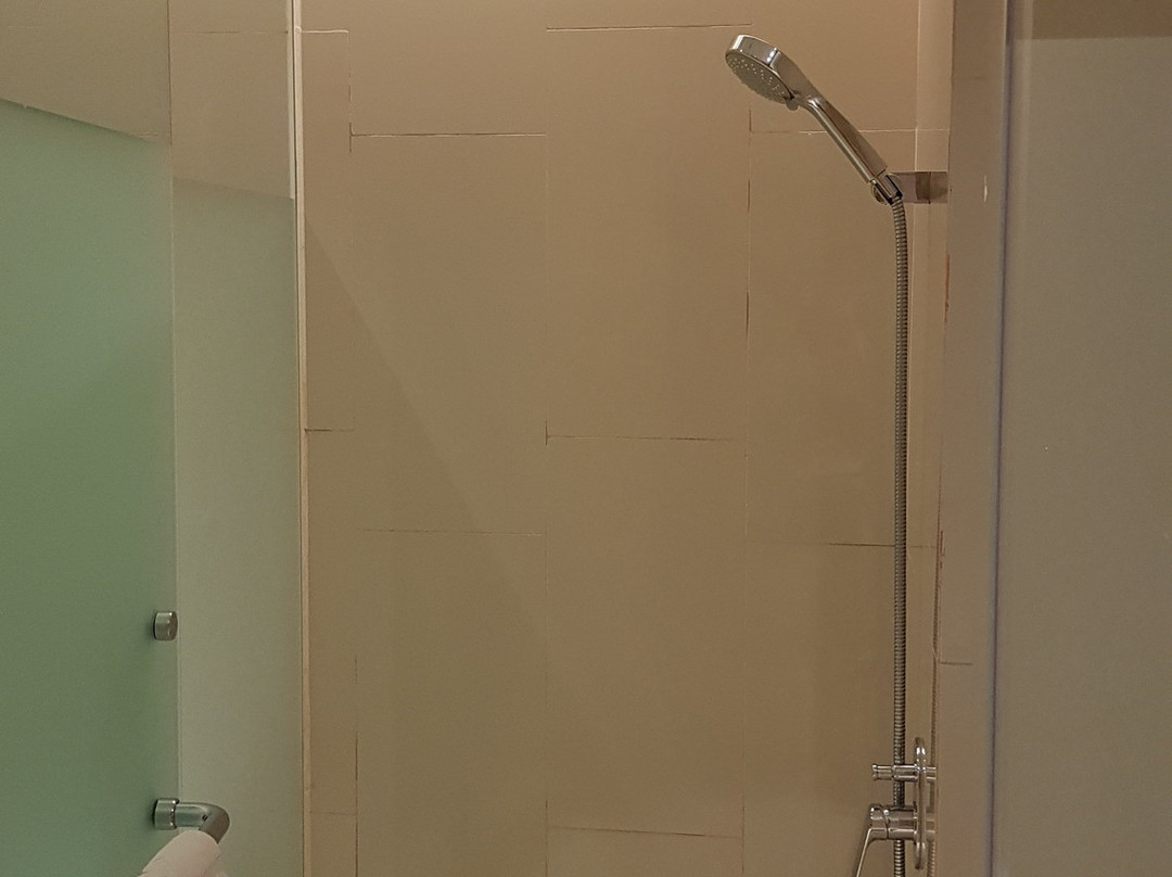 The Rinra Makassar主图