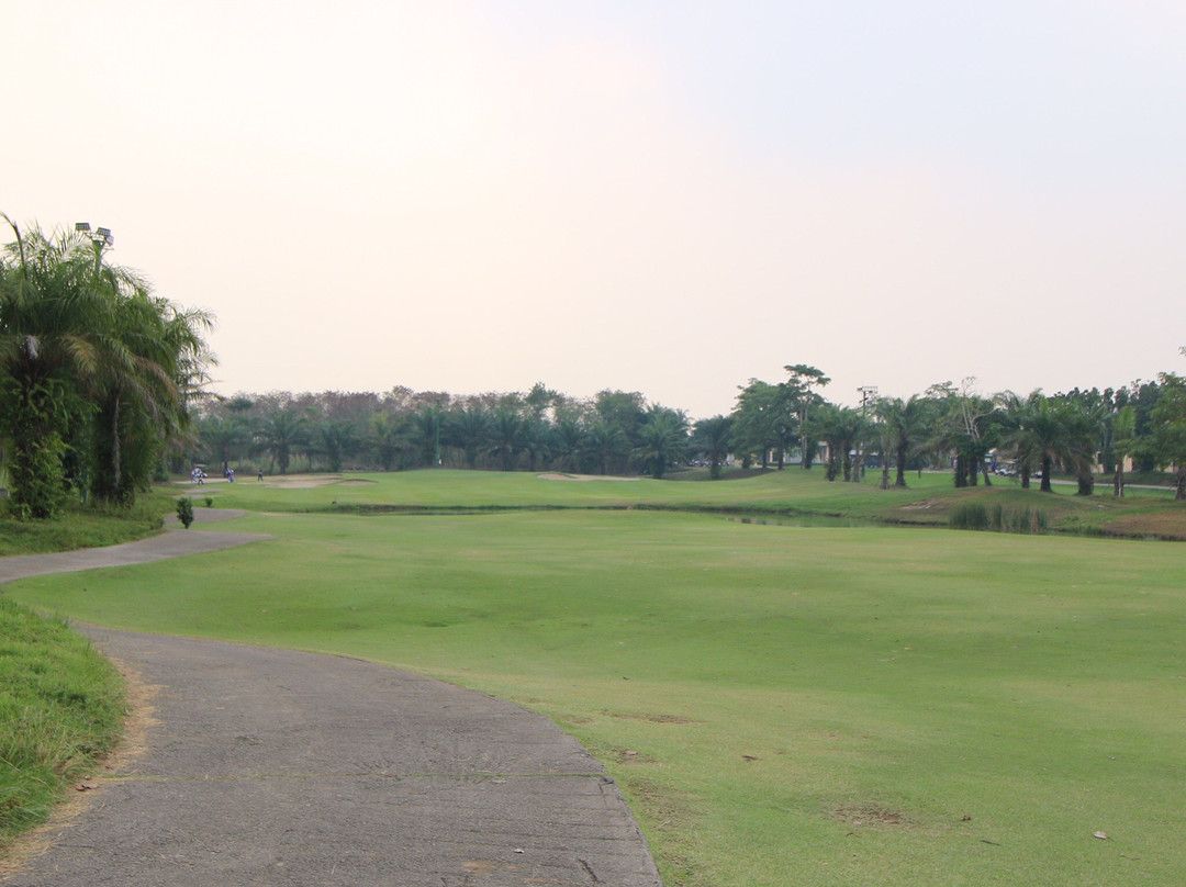 PLEASANT VALLEY GOLF and Country Club-是拉差必去景点