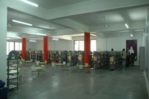 Kavi Narmad Central Library-苏拉特必去景点