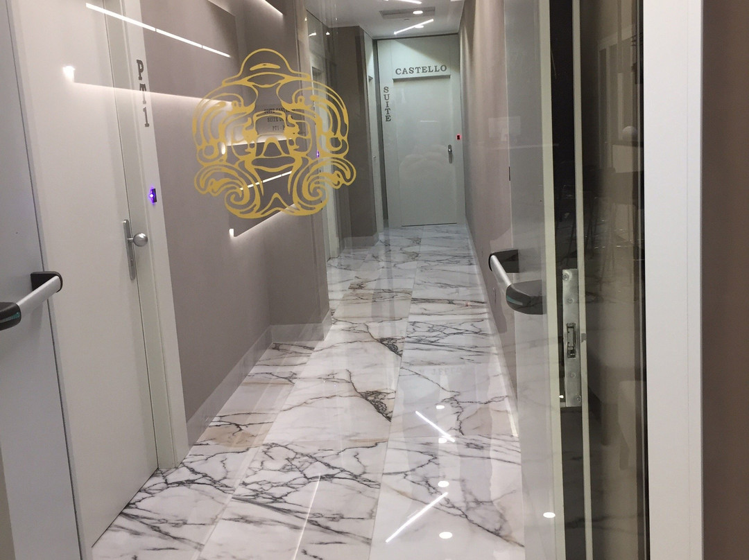 米兰城堡酒店