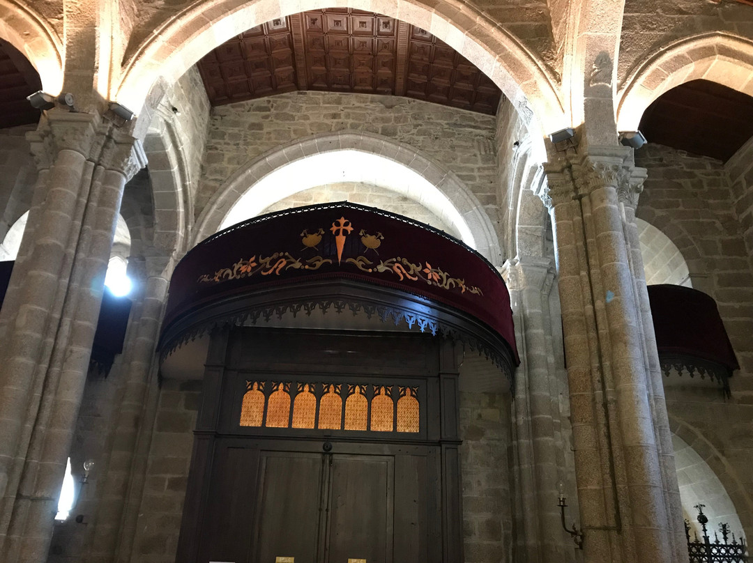 Iglesia de Santiago景点图片