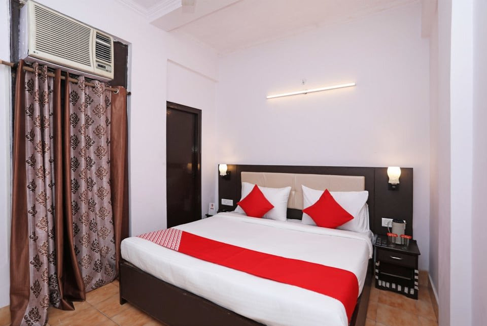 OYO 11327 Hotel R Paradise主图