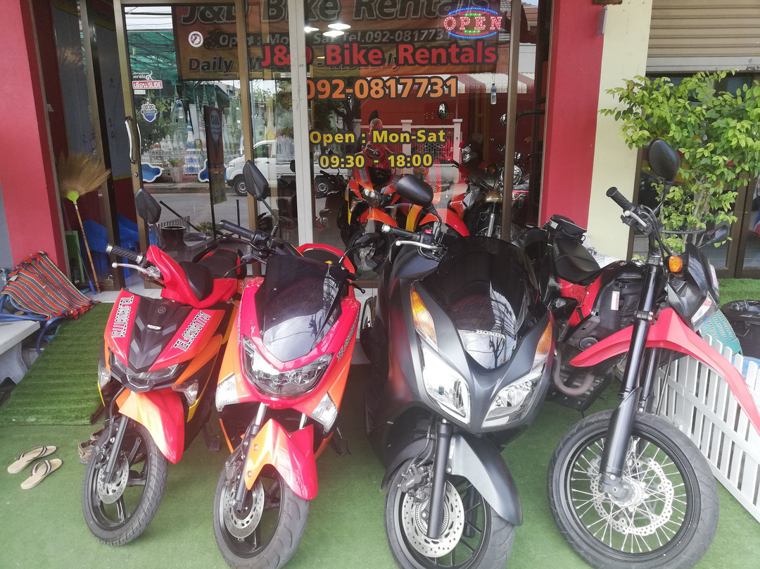 J&D Car and Motorbike Rentals景点图片