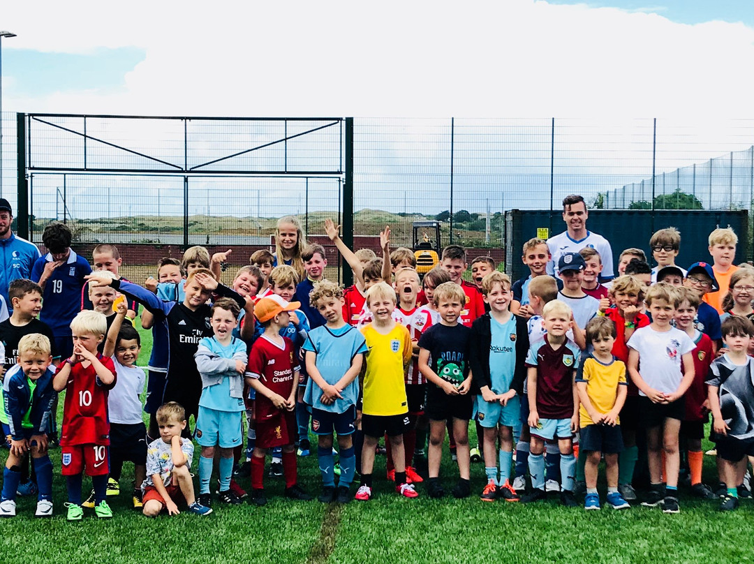 Shilton Soccer Academy-Hayle必去景点