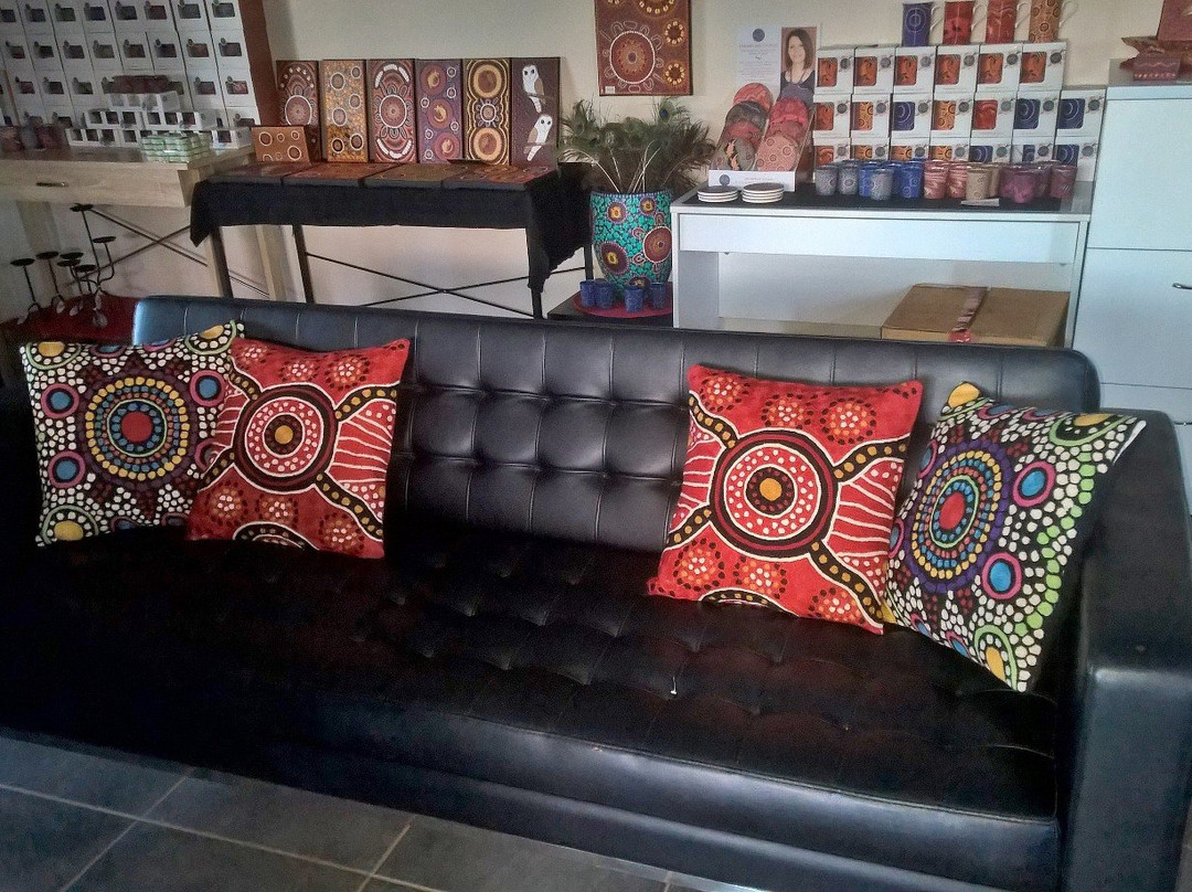 Kathleen Buzzacott Art Studio-爱丽斯泉必去景点