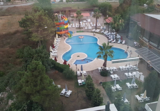 萨姆松机场度假酒店主图