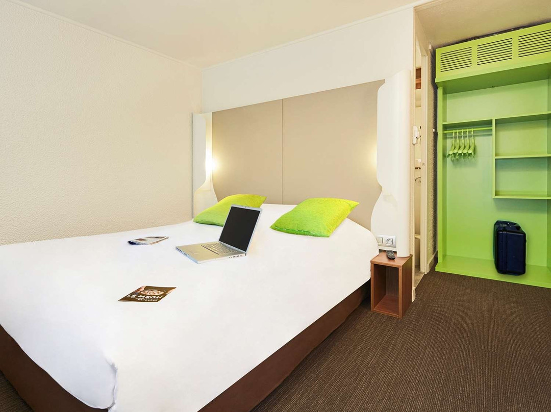 钟楼埃克斯勒班酒店主图