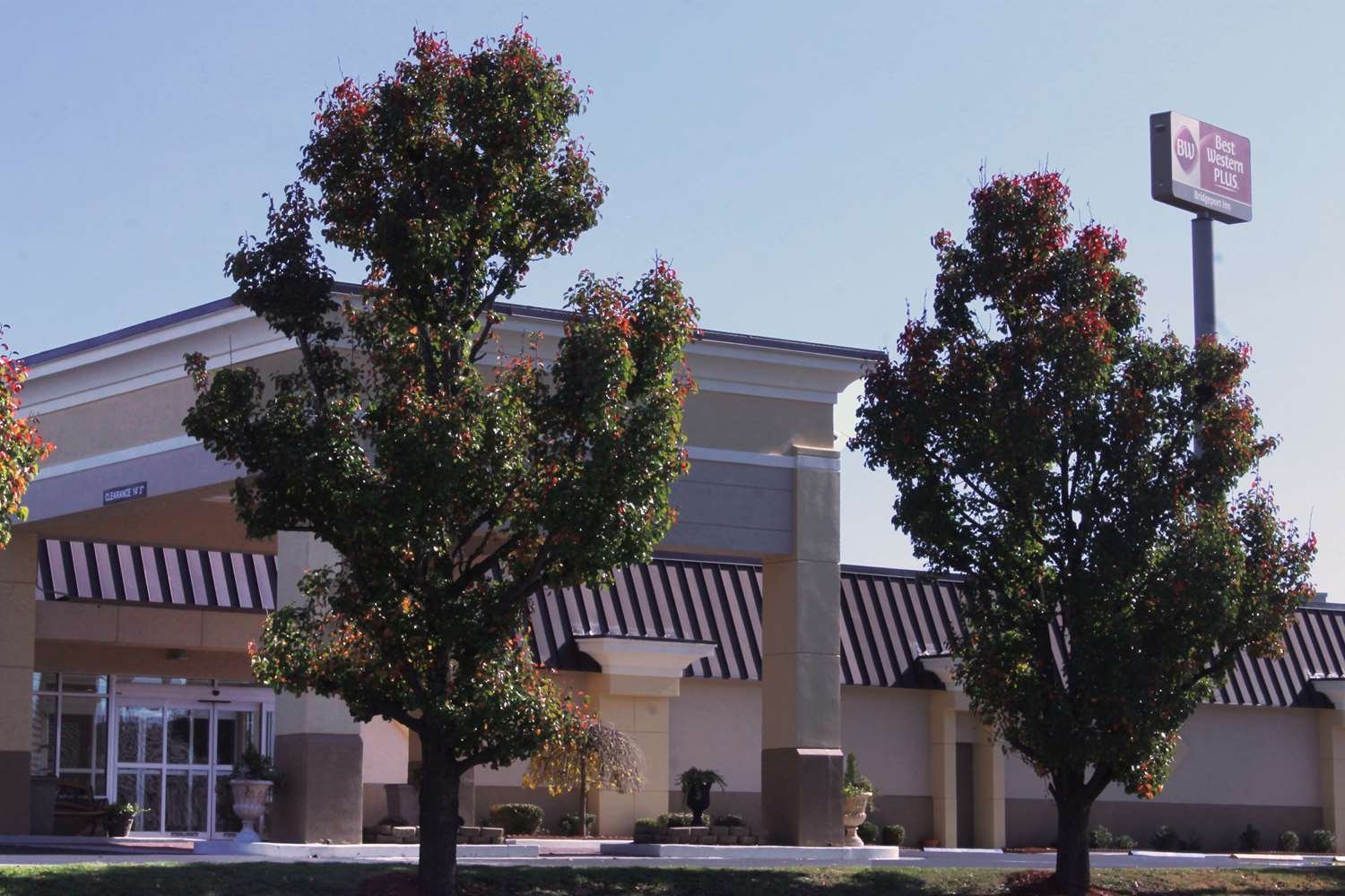 Best Western Plus Bridgeport Inn-官方