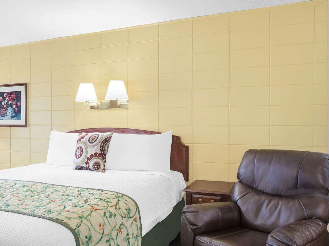 Knights Inn Fort Madison主图