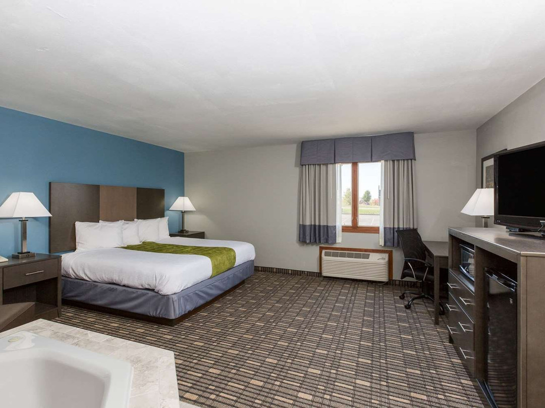 Baymont by Wyndham Pella主图