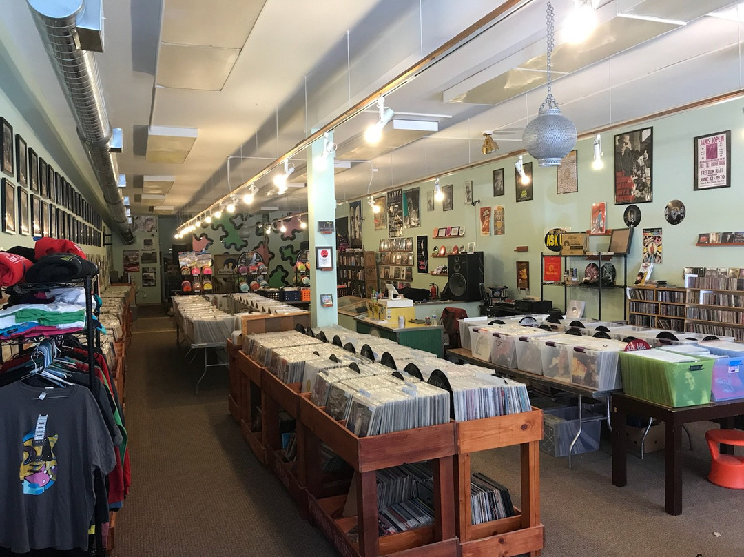 Black Hills Vinyl-拉皮德城必去景点