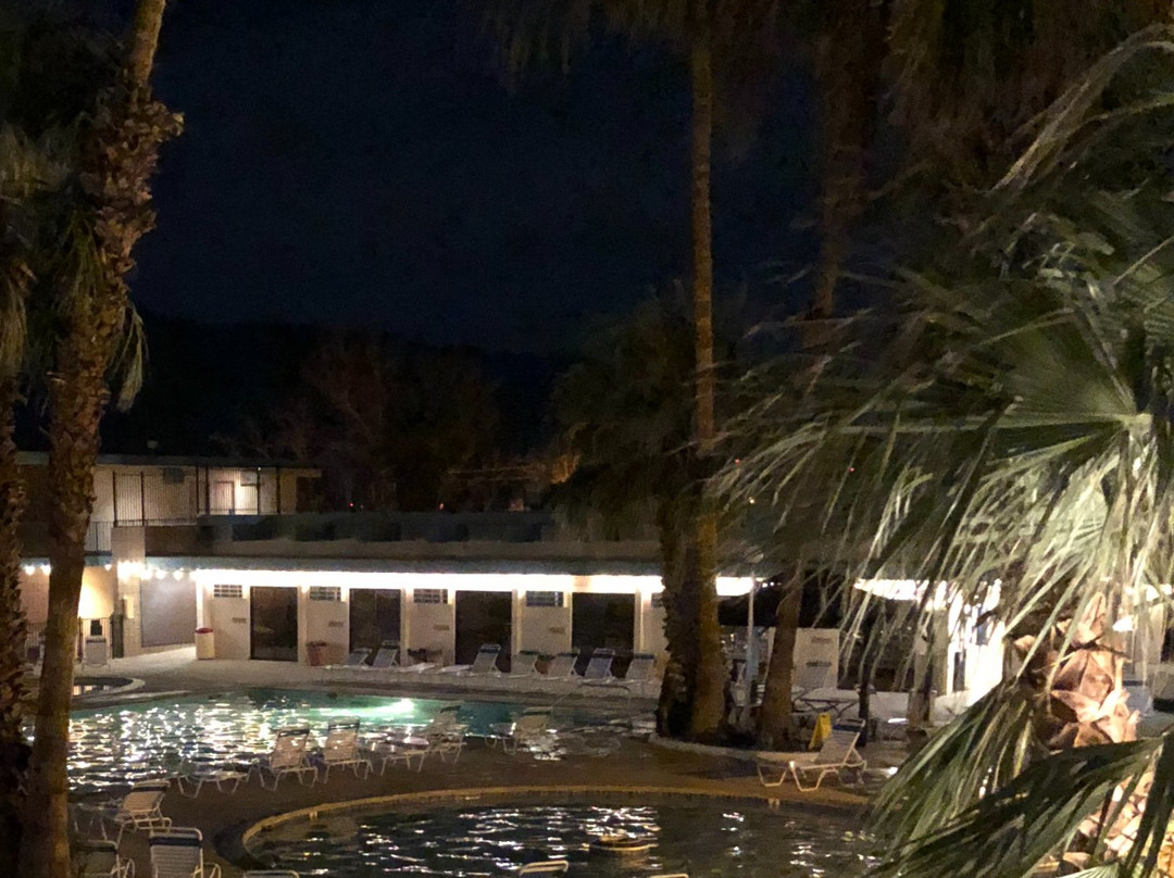 Desert Hot Springs Spa-沙漠温泉必去景点