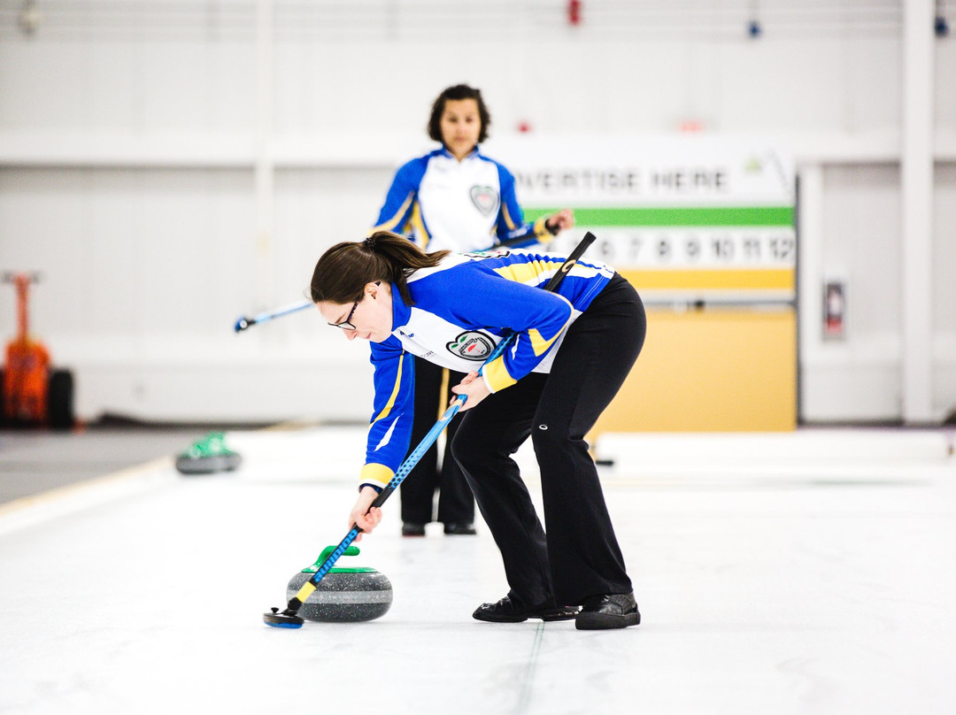 Spray Lake Sawmills Family Sports Centre-科克伦必去景点
