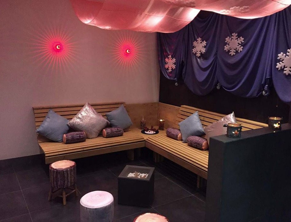 Frozen Natural Spa-萨卢佐必去景点