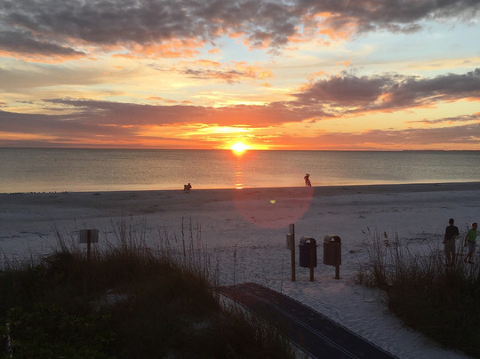 Fort Myers Beach Sea and Sun Rentals-迈尔斯堡海滩必去景点