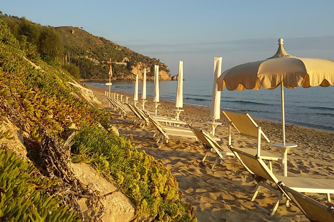 Bazzano Beach景点图片