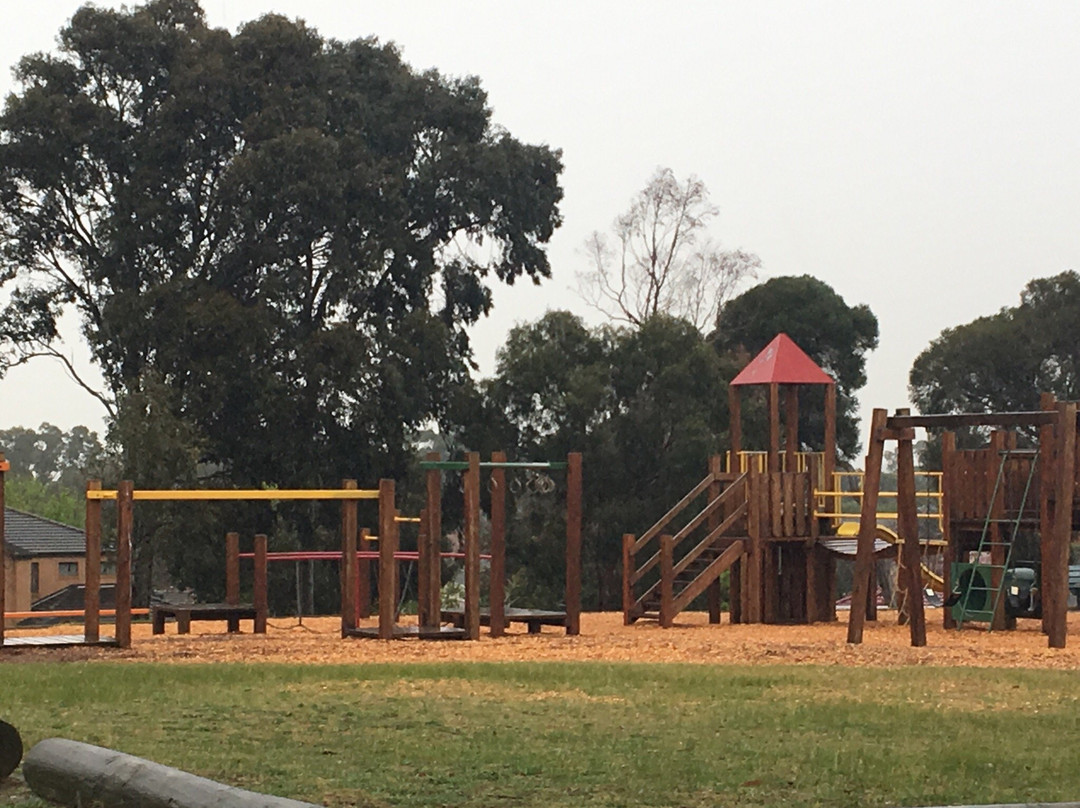 John Monash Reserve景点图片