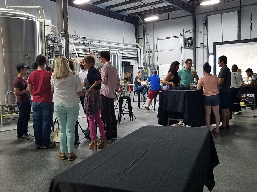 Exhibit 'A' Brewing Company-弗雷明汉必去景点