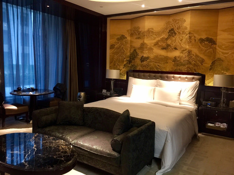 朗丽兹西山花园酒店 主图